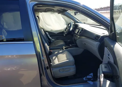 2019 Honda Pilot Ex-L z USA, uszkodzony, nr VIN 5FNYF6H54KB096854